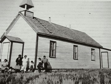 Historic photograph of a Nakota gathering